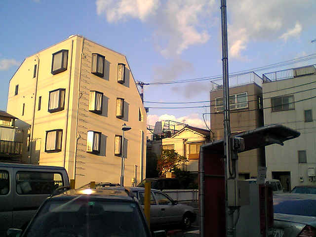 parking.jpg (37648 �o�C�g)